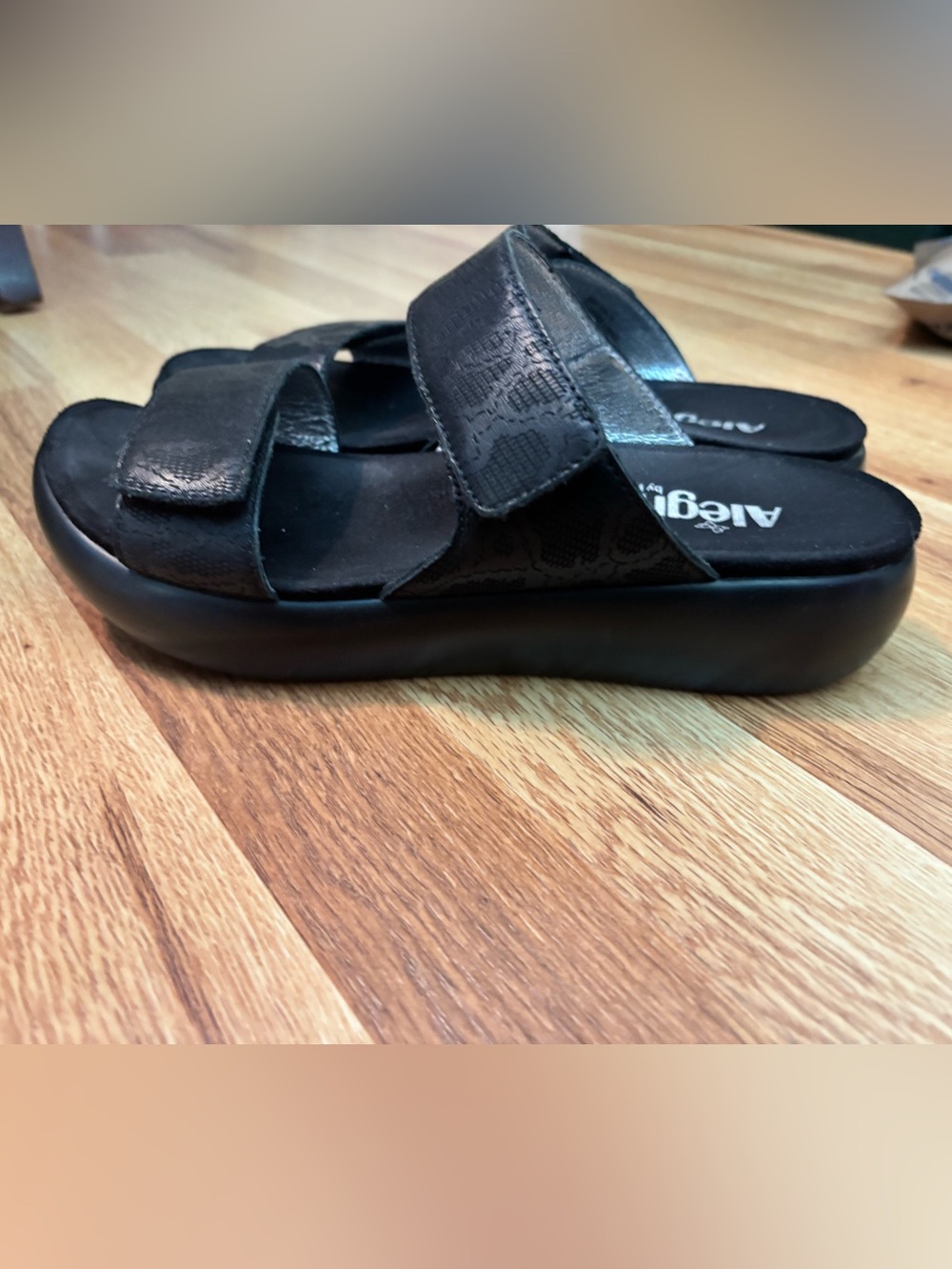 Alegria sandals women’s size 9 Alegria size 39